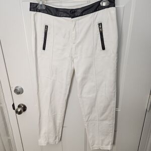 Gibson Latimer Cropped White Pants with Pleather‎ Waist  Size 12
